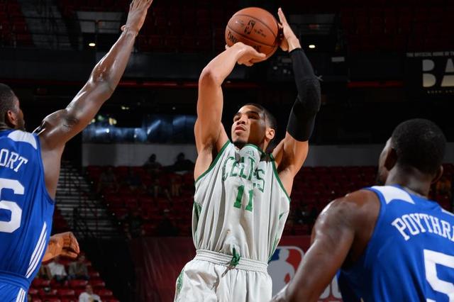 包含关键时刻NBA总决赛传出新动向；山东泰山刷新队史纪录；管理层表态——引发热议；球探报告显示潜力的词条